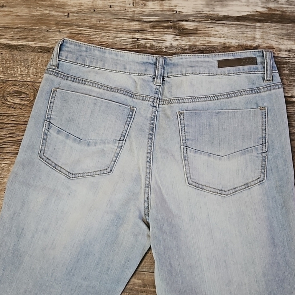 Dollhouse 13 Charley High-Rise Distressed Light Blue Jeans Juniors 13 RN114542 - Picture 6 of 14